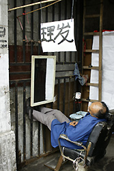 Sleeping barber - Copyright (C) 2008 Yves Roumazeilles